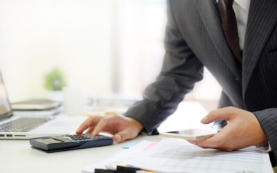 Understanding When to Involve a Tax Lawyer in Client Cases